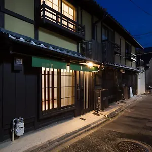https://machiya-de-higashiyama.hotels-in-kyoto.org